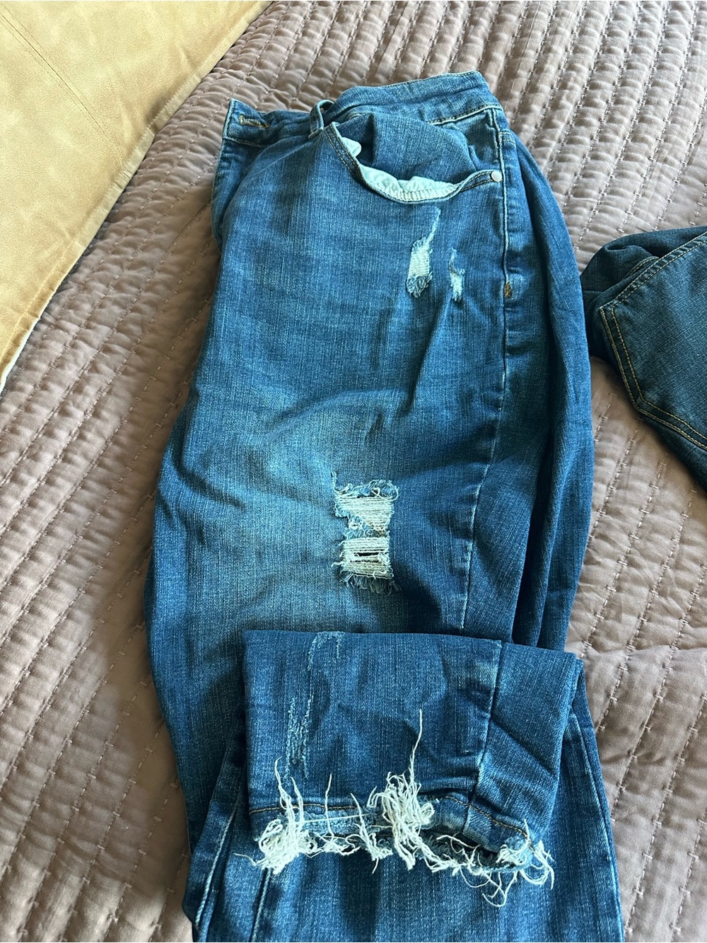 Judy Blue Distressed Dark Blue Skinny Jeans